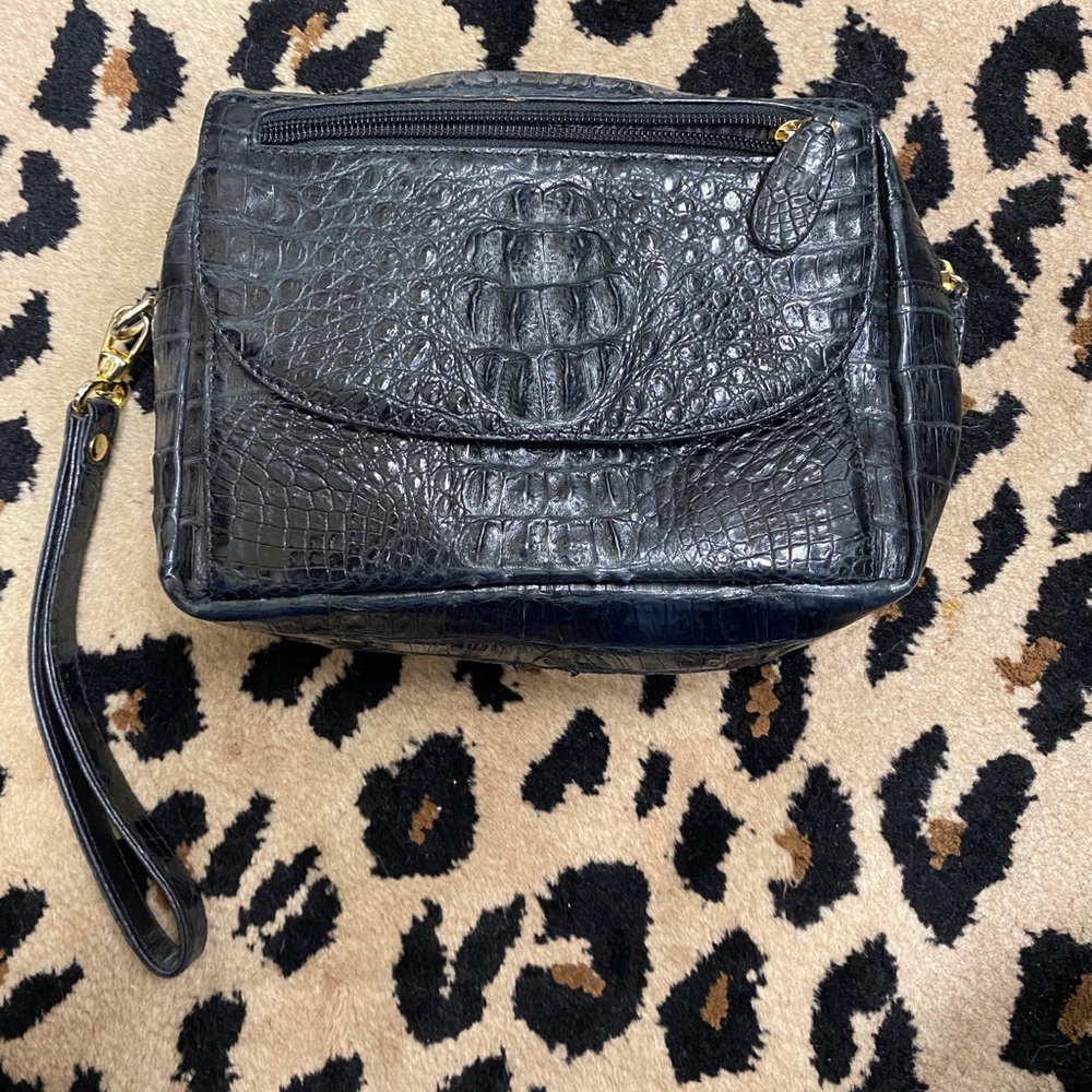 Eileen Kramer Black Hornback Crocodile bag